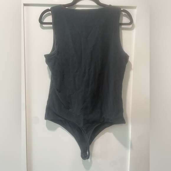 Abercrombie & Fitch button down sleeveless bodysuit - Picture 2 of 5